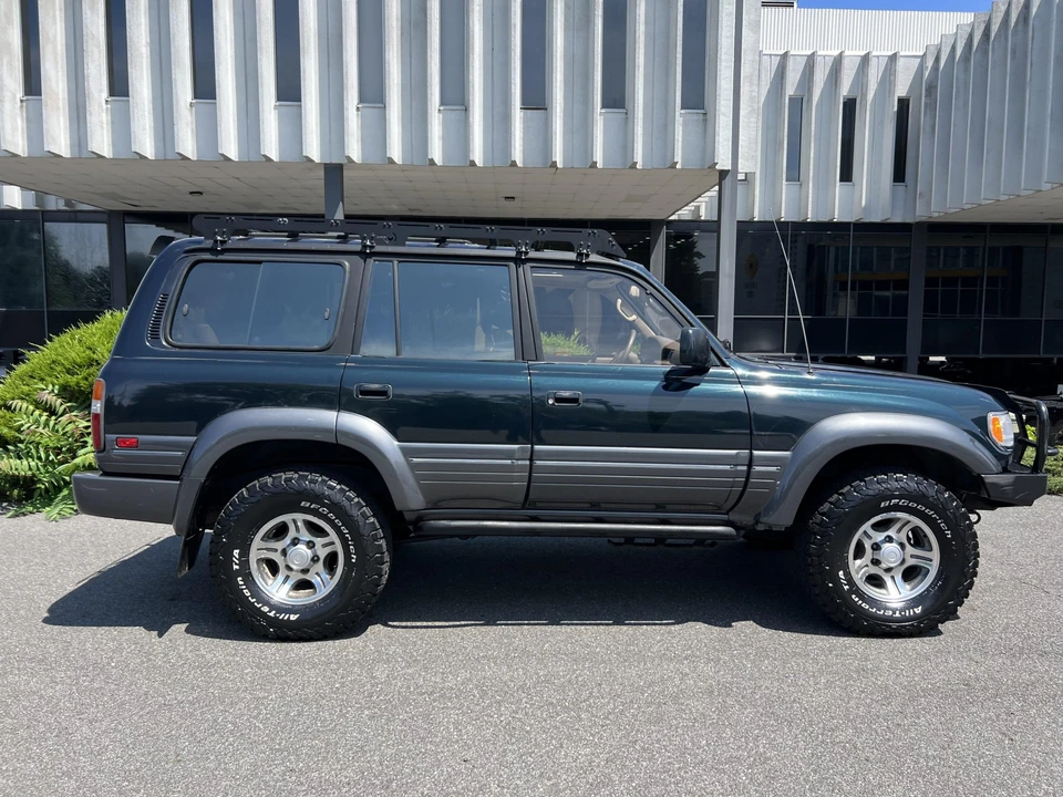 1997 Lexus LX 1st Gen - Image 5 of 31