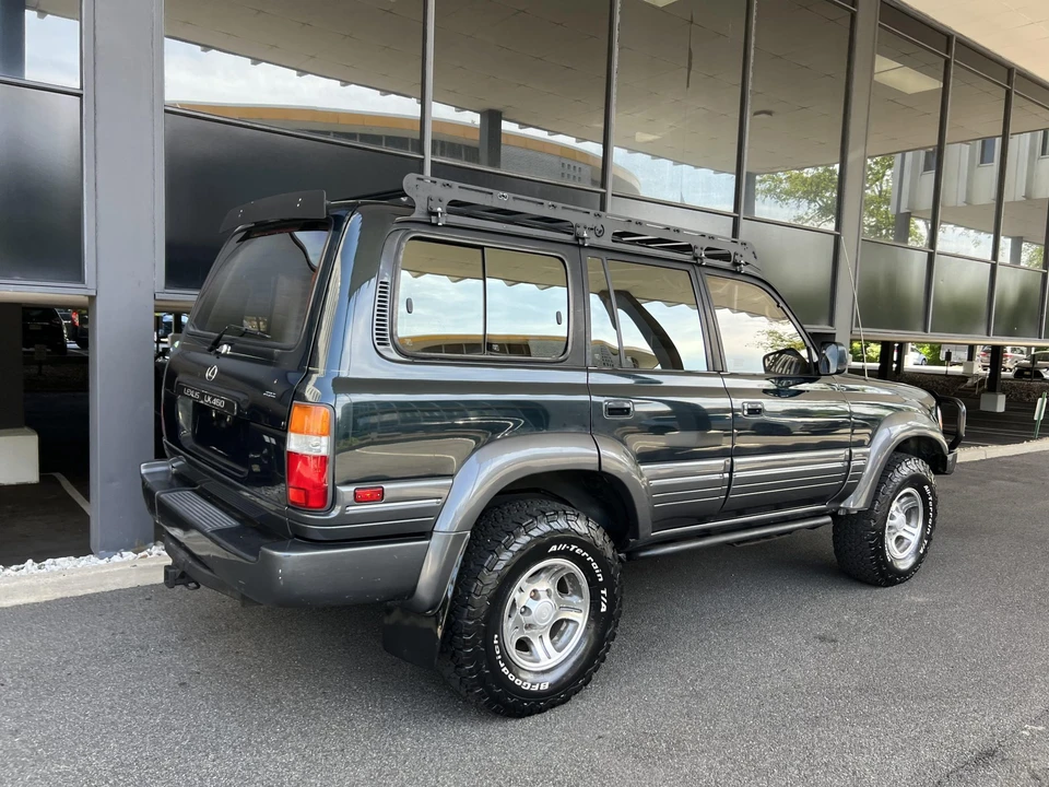 1997 Lexus LX 1st Gen - Image 28 of 31