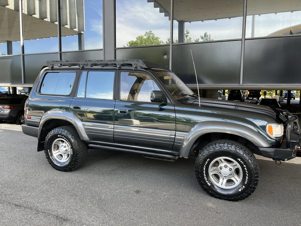 1997 Lexus LX 1st Gen - Image 25 of 31