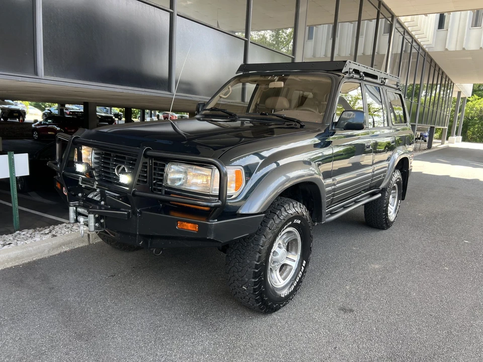 1997 Lexus LX 1st Gen - Image 15 of 31