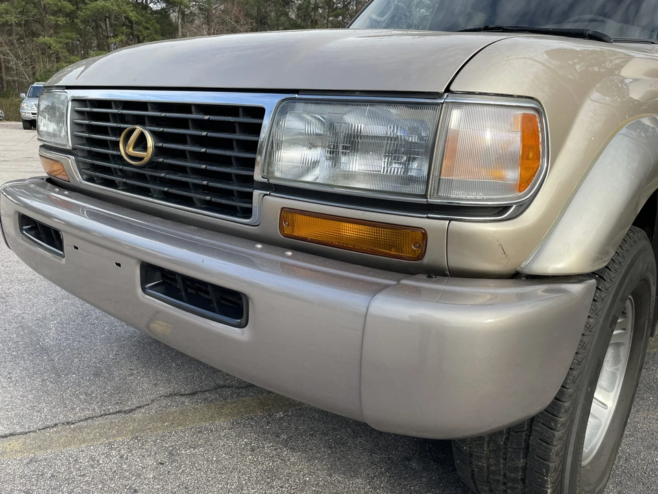 1997 Lexus LX 1st Gen - Image 12 of 31