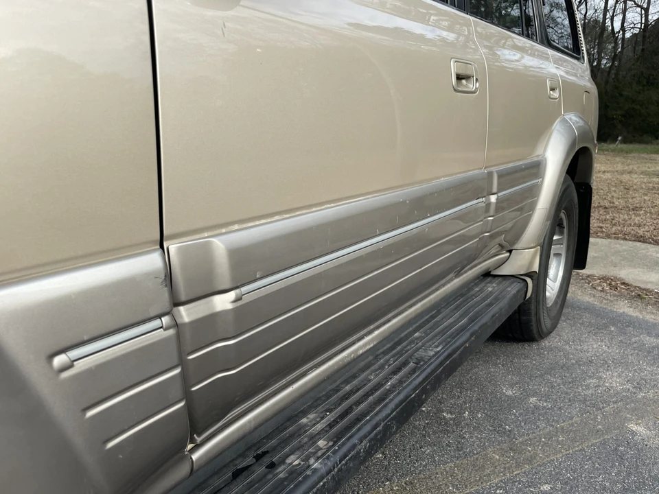 1997 Lexus LX 1st Gen - Image 24 of 31