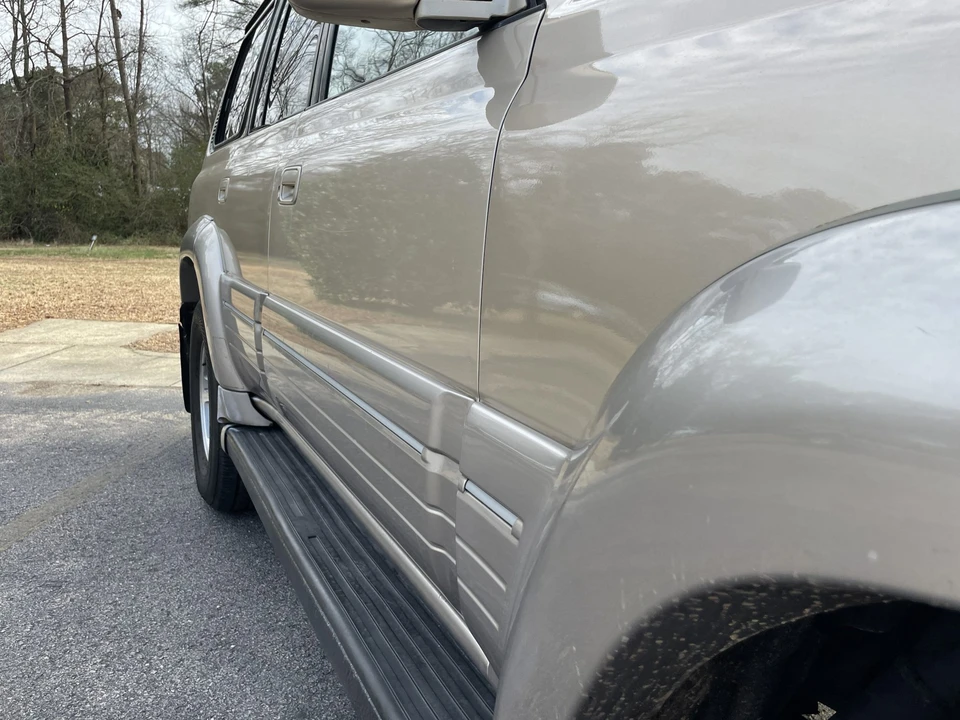 1997 Lexus LX 1st Gen - Image 22 of 31