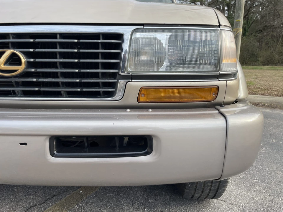 1997 Lexus LX 1st Gen - Image 16 of 31