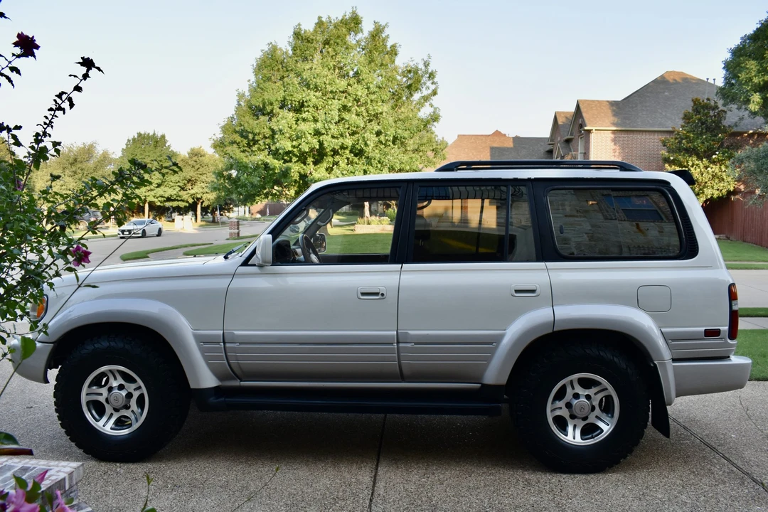 1997 Lexus LX 1st Gen - Image 10 of 31