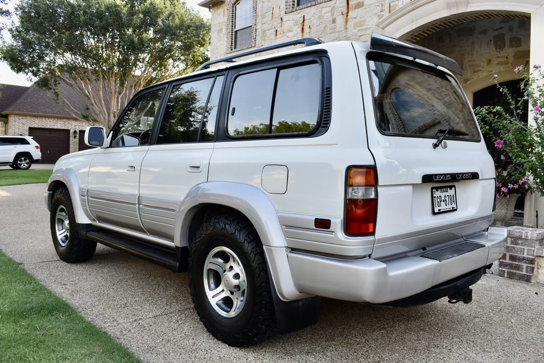 1997 Lexus LX 1st Gen - Image 14 of 31