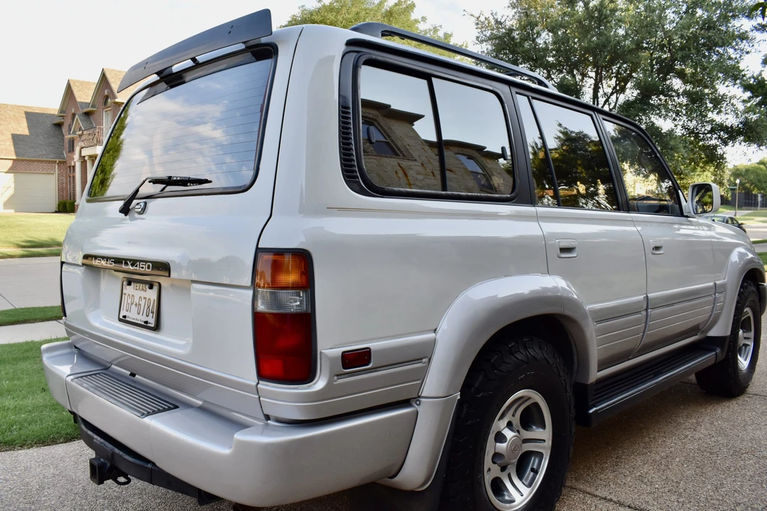 1997 Lexus LX 1st Gen - Image 20 of 31