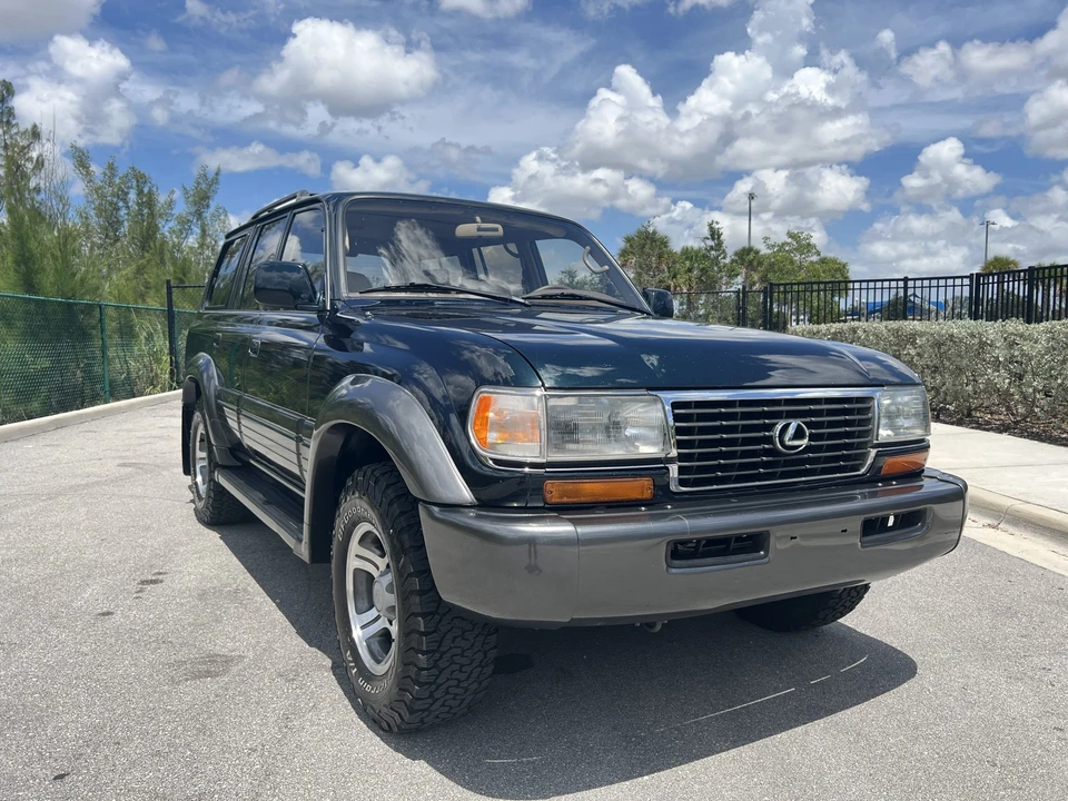 1997 Lexus LX 1st Gen - Image 6 of 31