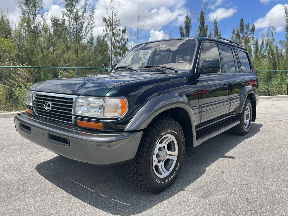 1997 Lexus LX 1st Gen - Image 3 of 31