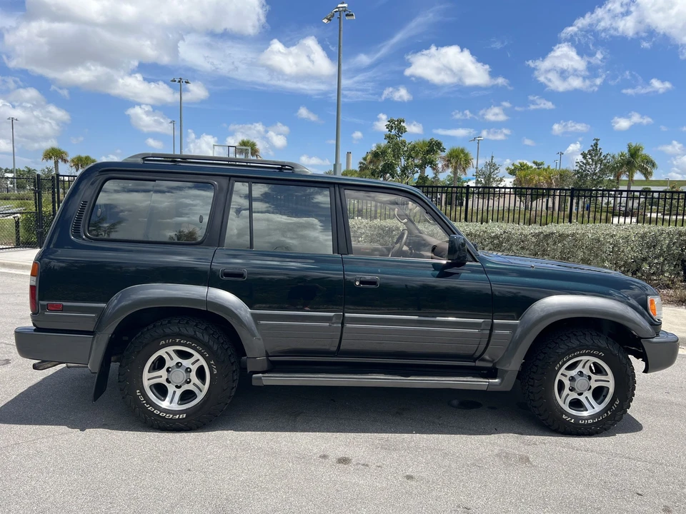 1997 Lexus LX 1st Gen - Image 7 of 31