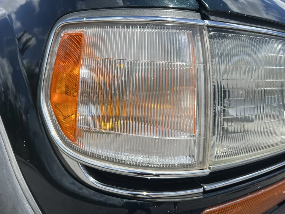 1997 Lexus LX 1st Gen - Image 20 of 31