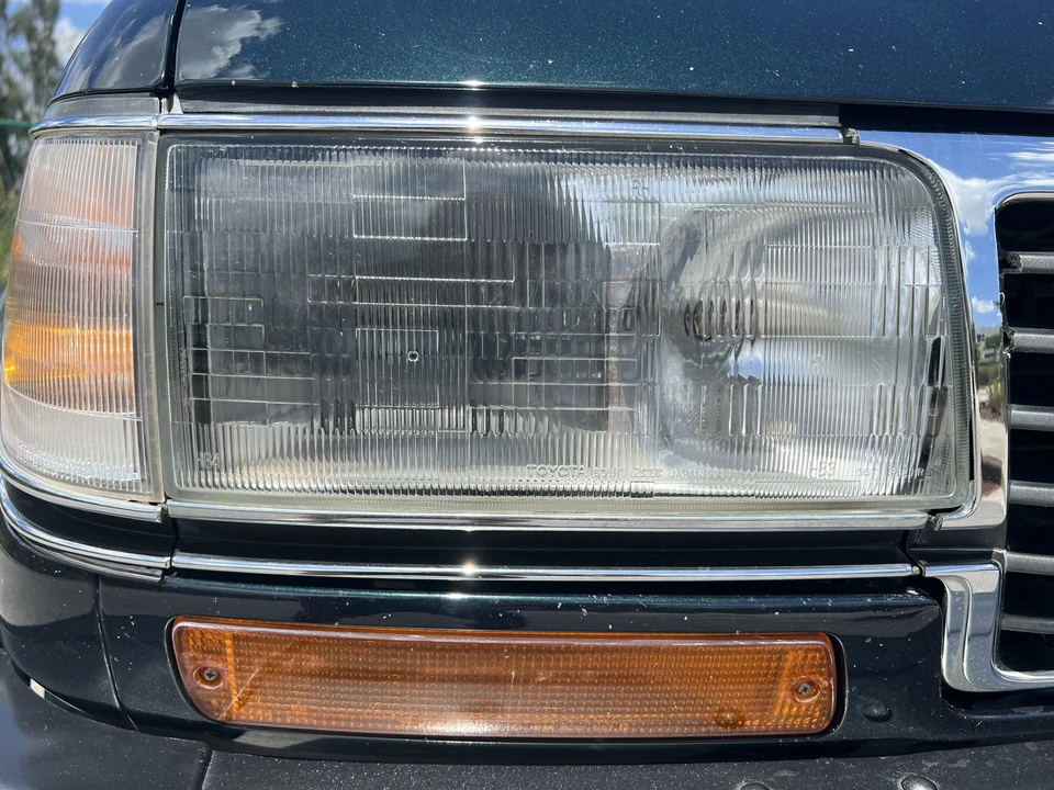 1997 Lexus LX 1st Gen - Image 16 of 31