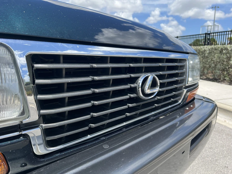 1997 Lexus LX 1st Gen - Image 12 of 31