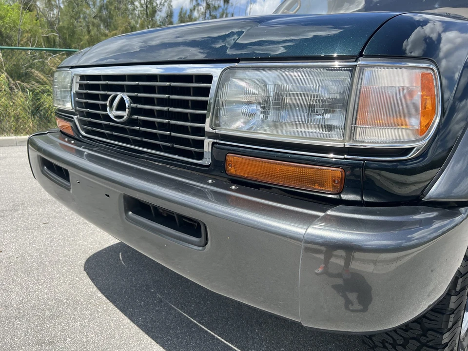 1997 Lexus LX 1st Gen - Image 11 of 31