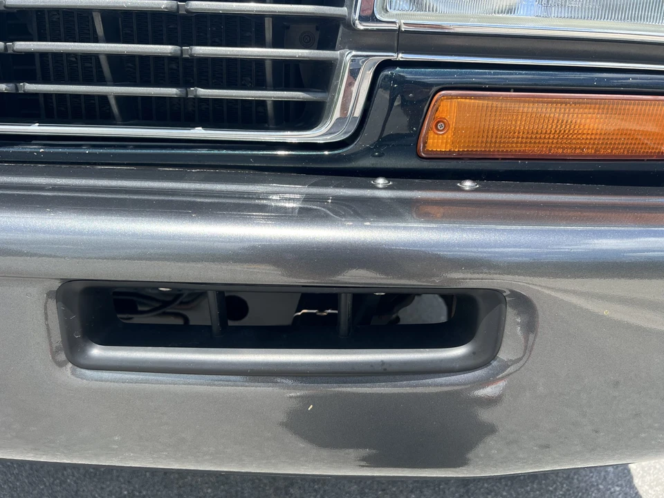 1997 Lexus LX 1st Gen - Image 23 of 31