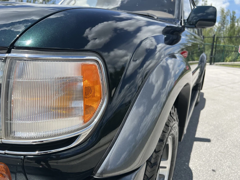 1997 Lexus LX 1st Gen - Image 21 of 31