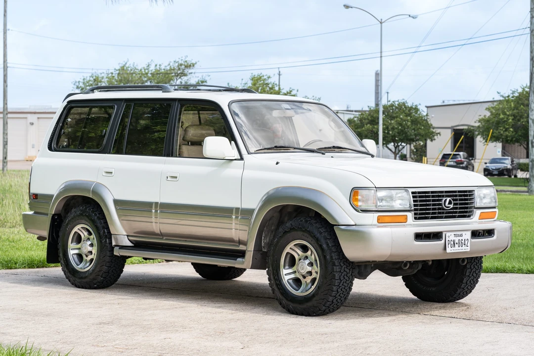 1997 Lexus LX 1st Gen - Image 2 of 31