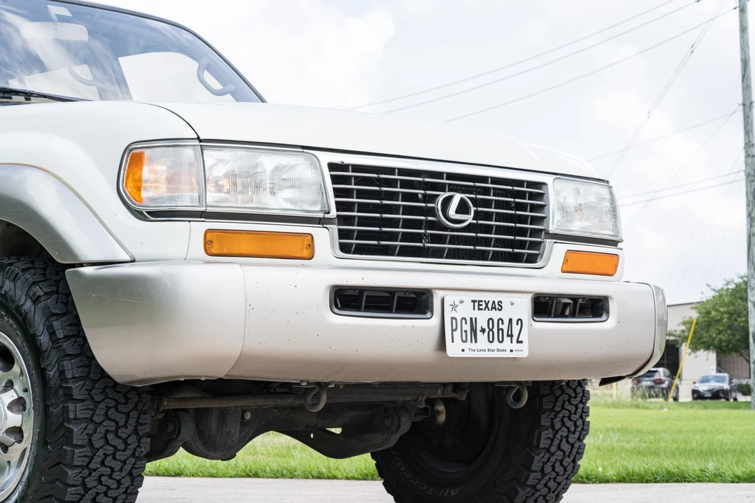 1997 Lexus LX 1st Gen - Image 29 of 31