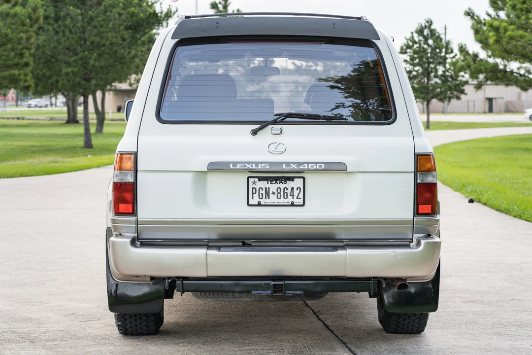 1997 Lexus LX 1st Gen - Image 7 of 31
