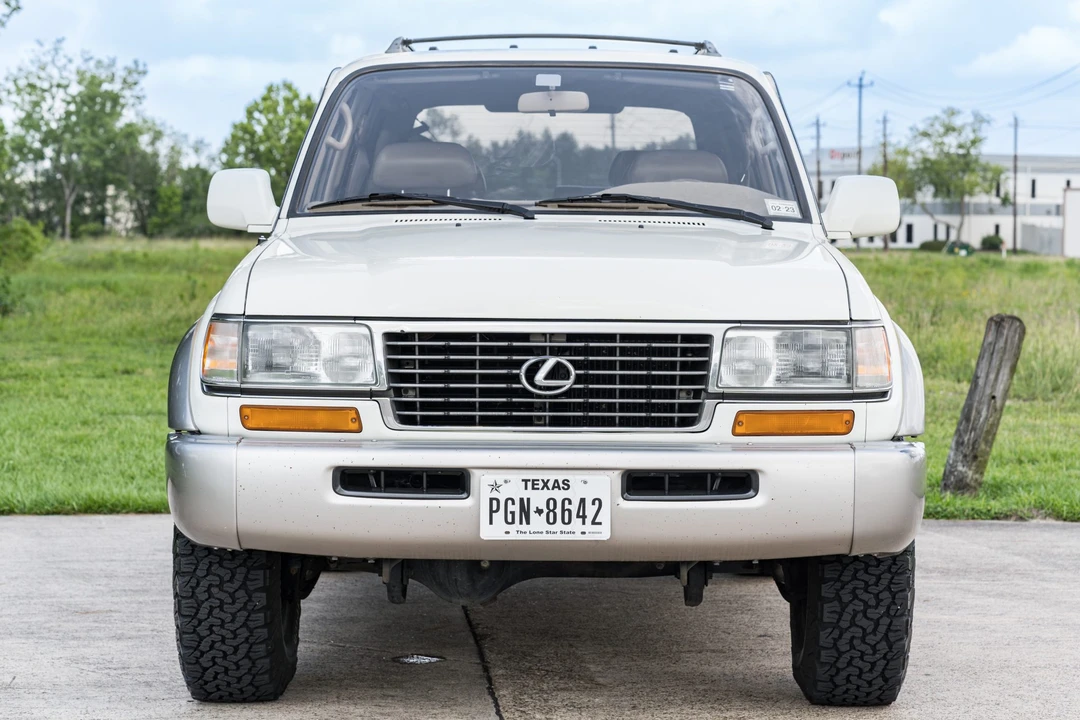 1997 Lexus LX 1st Gen - Image 3 of 31