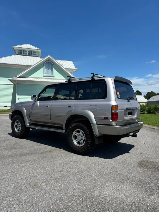 1997 Lexus LX 1st Gen - Image 21 of 31