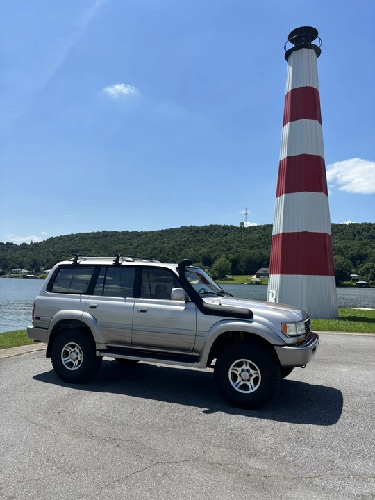 1997 Lexus LX 1st Gen - Image 13 of 31