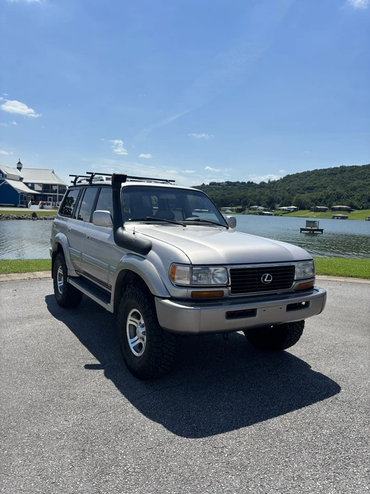 1997 Lexus LX 1st Gen - Image 9 of 31