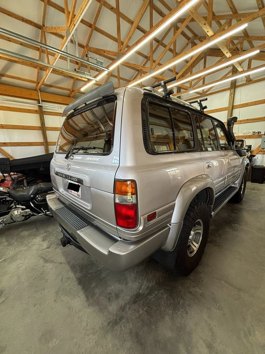 1997 Lexus LX 1st Gen - Image 30 of 31