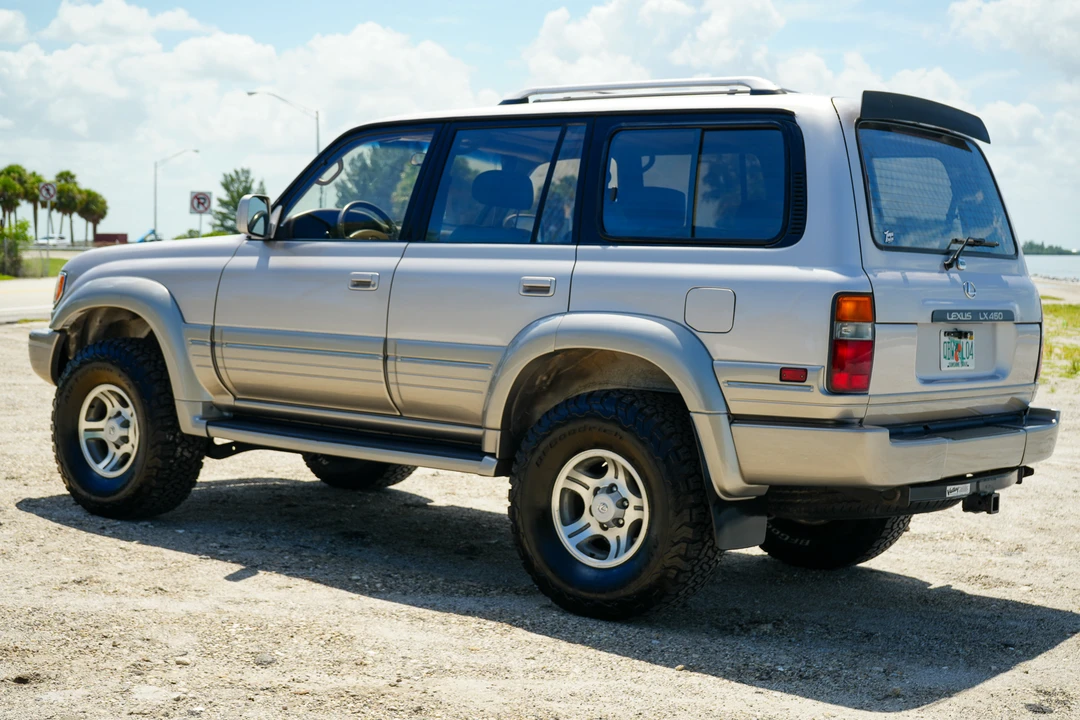 1997 Lexus LX 1st Gen - Image 7 of 31
