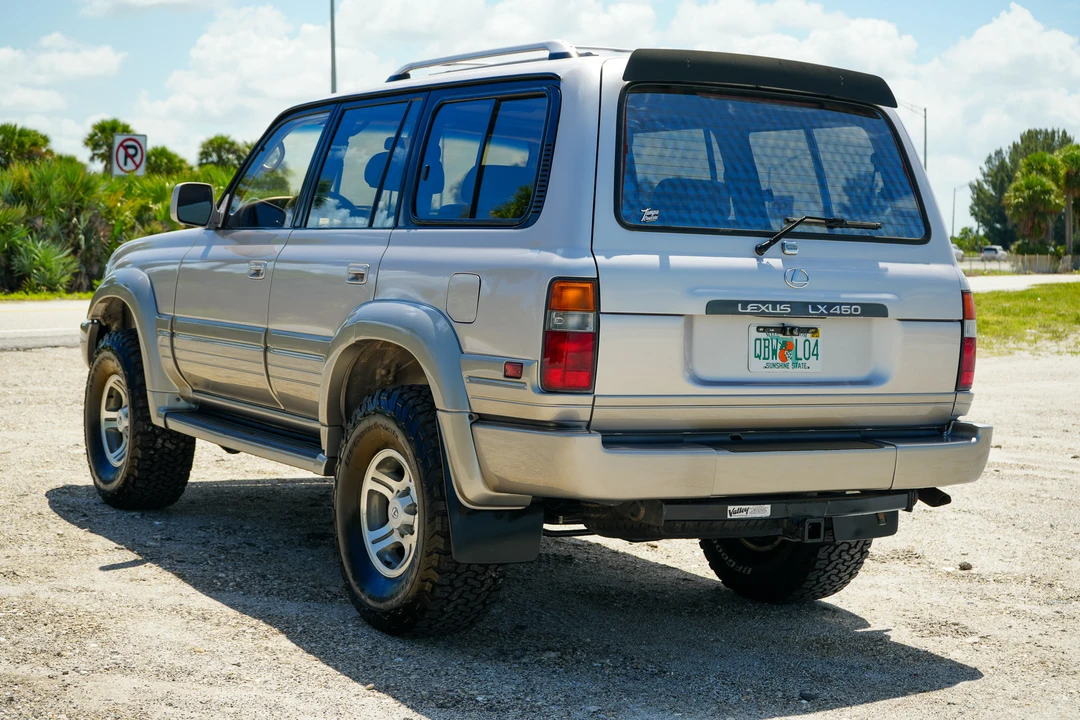 1997 Lexus LX 1st Gen - Image 8 of 31