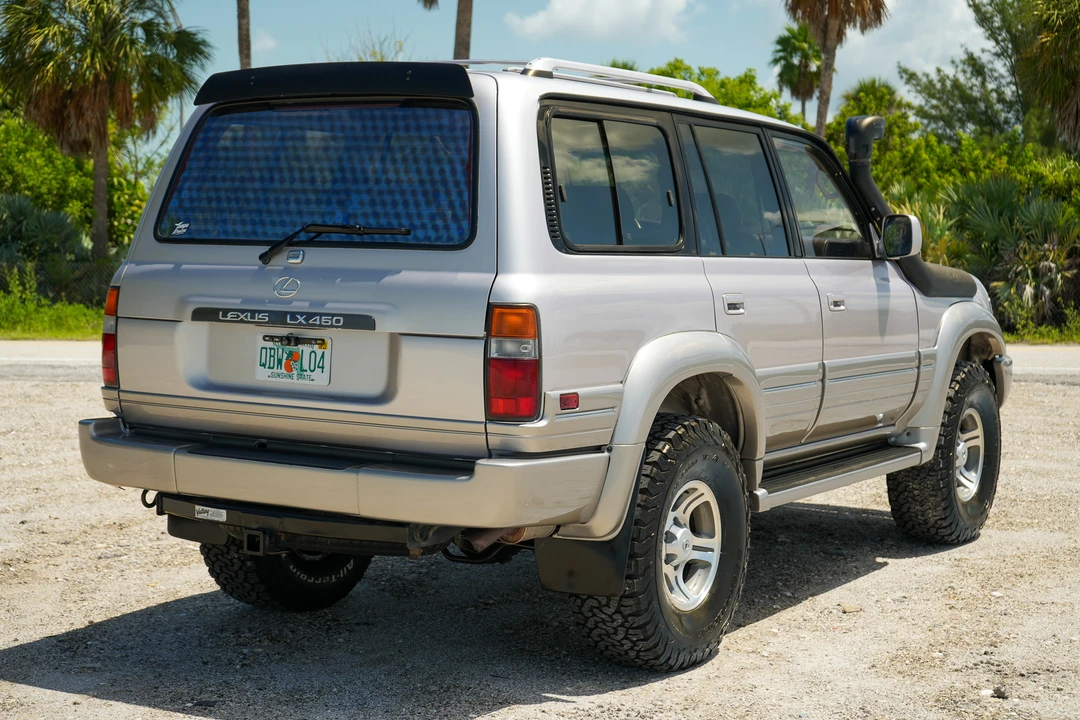 1997 Lexus LX 1st Gen - Image 11 of 31