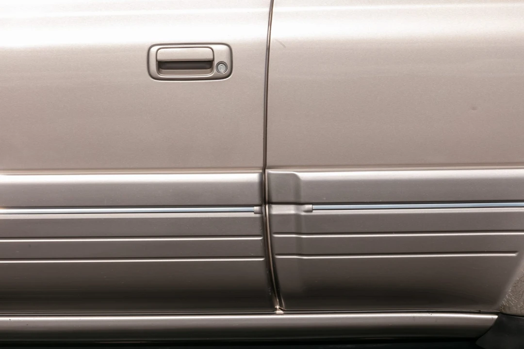 1997 Lexus LX 1st Gen - Image 26 of 31