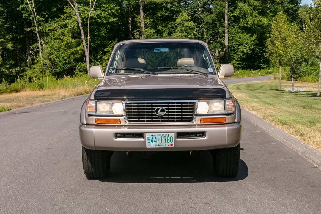 1997 Lexus LX 1st Gen - Image 11 of 31