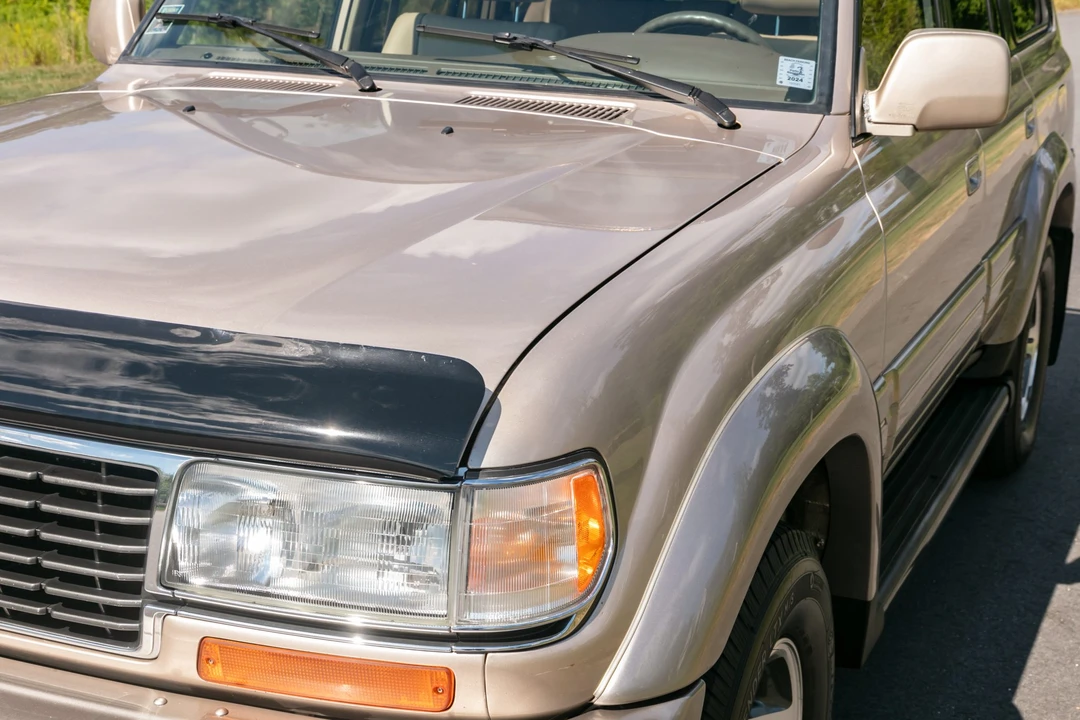 1997 Lexus LX 1st Gen - Image 15 of 31