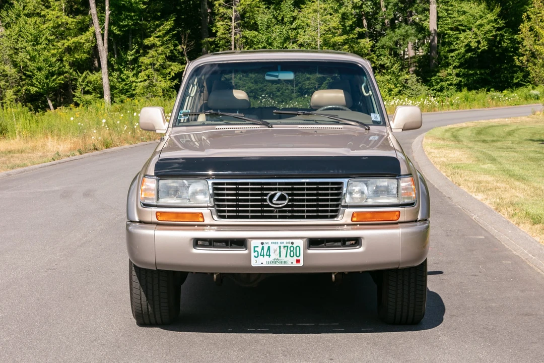 1997 Lexus LX 1st Gen - Image 3 of 31