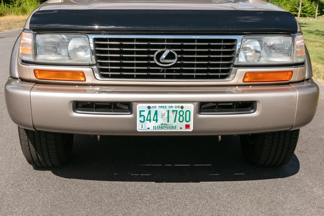 1997 Lexus LX 1st Gen - Image 19 of 31
