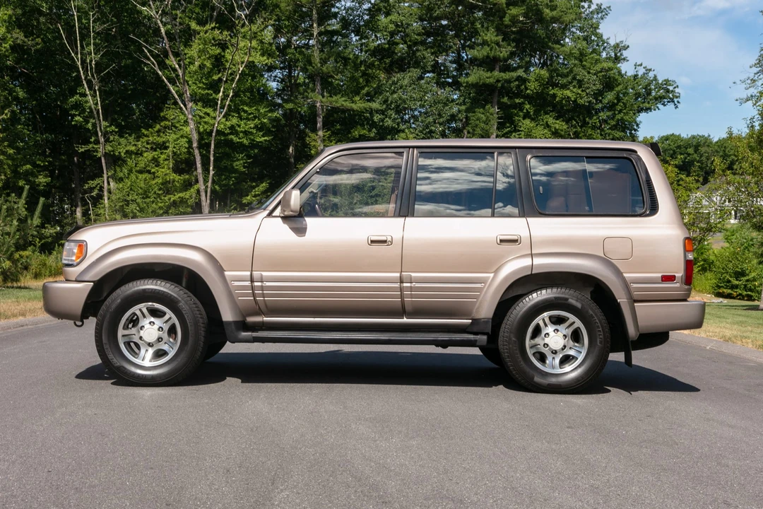 1997 Lexus LX 1st Gen - Image 10 of 31