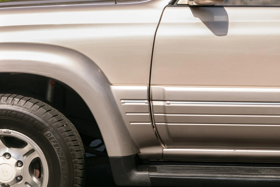 1997 Lexus LX 1st Gen - Image 22 of 31