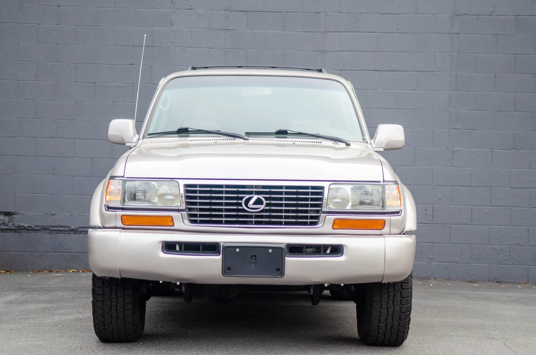1997 Lexus LX 1st Gen - Image 10 of 31