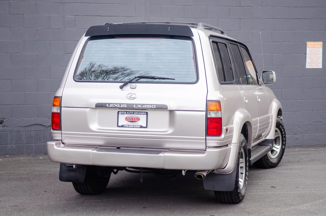 1997 Lexus LX 1st Gen - Image 29 of 31