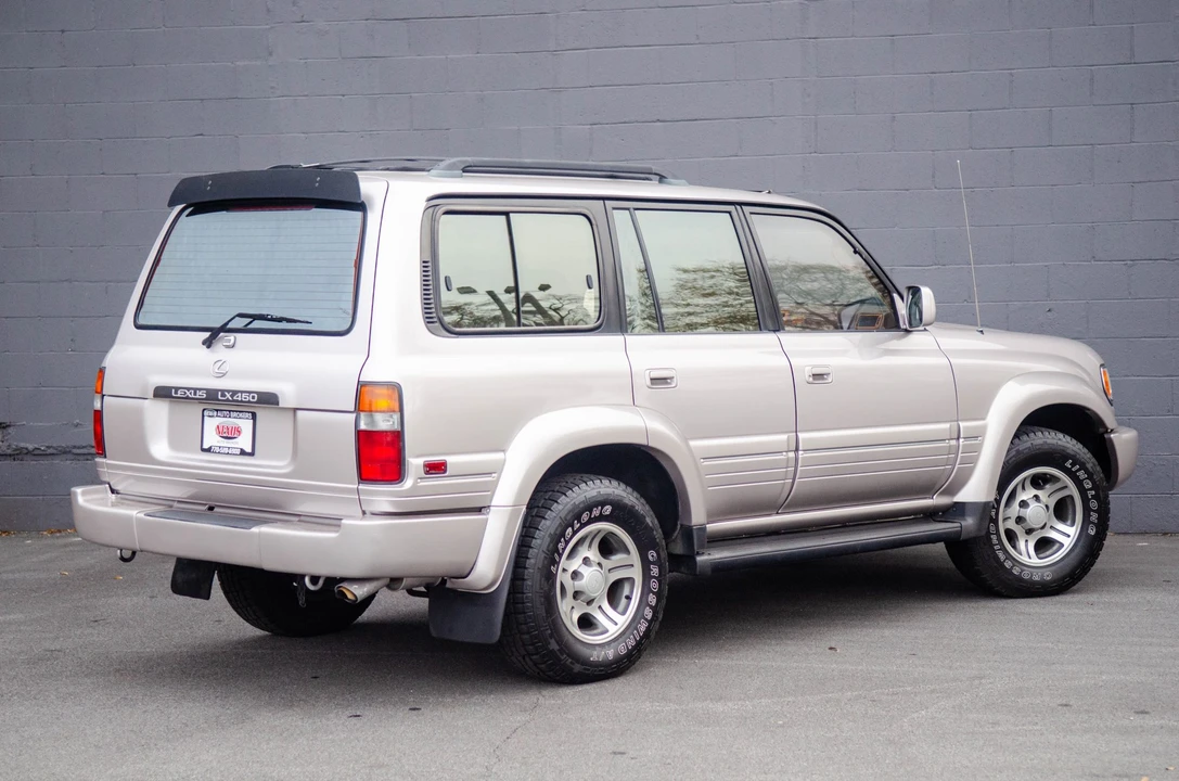 1997 Lexus LX 1st Gen - Image 25 of 31