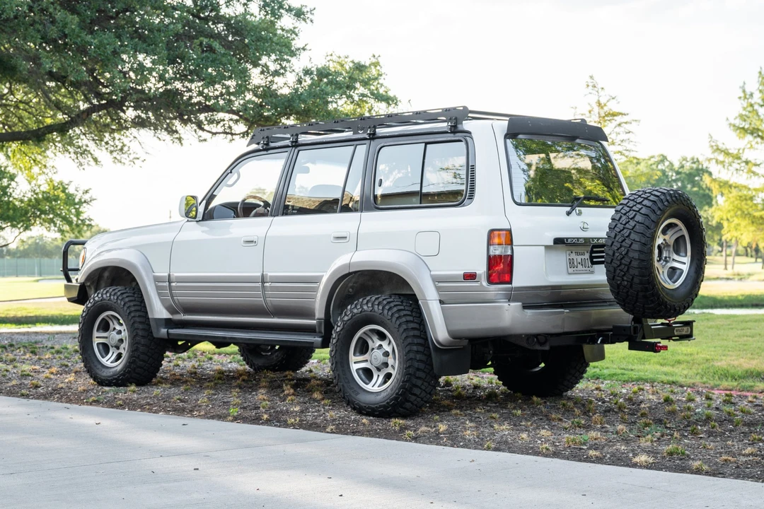 1997 Lexus LX 1st Gen - Image 7 of 31