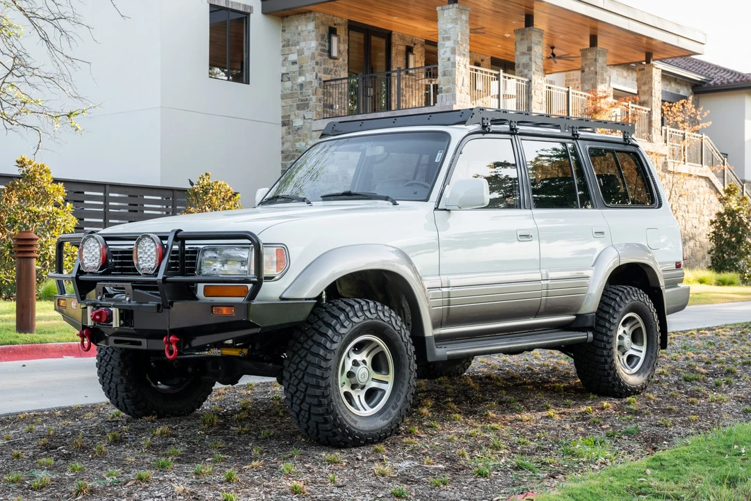 1997 Lexus LX 1st Gen - Image 9 of 31