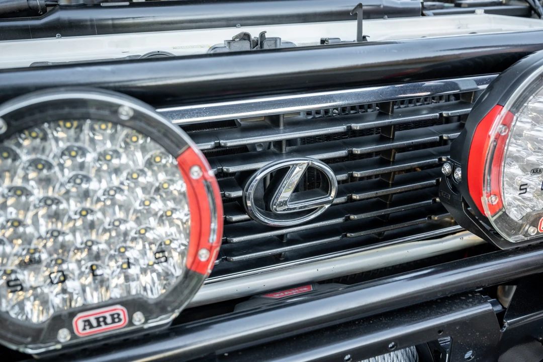 1997 Lexus LX 1st Gen - Image 22 of 31