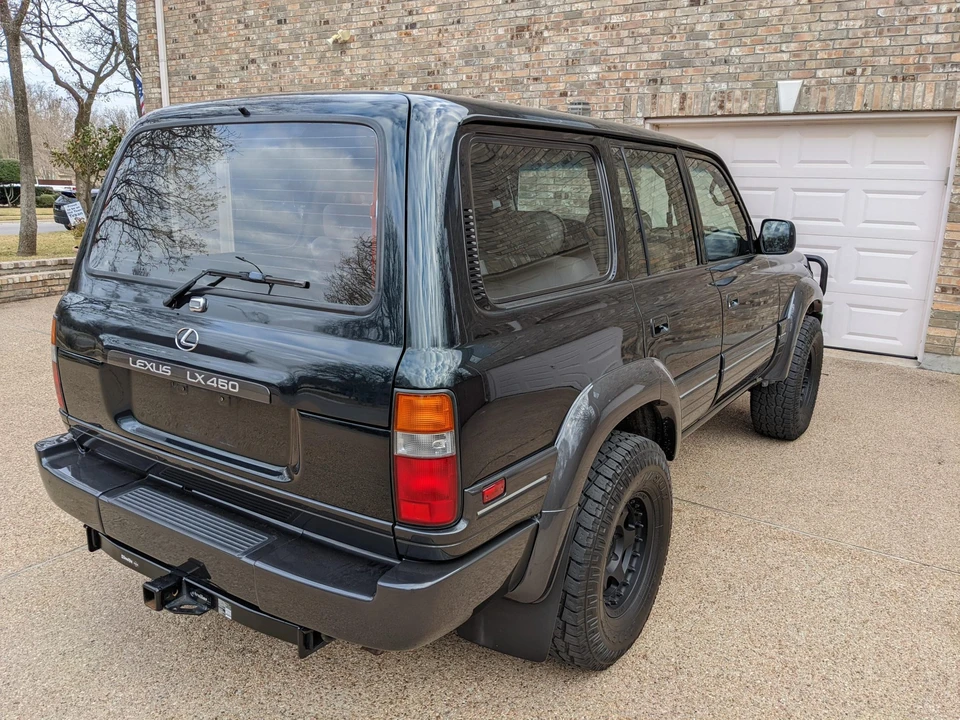 1997 Lexus LX 1st Gen - Image 25 of 31