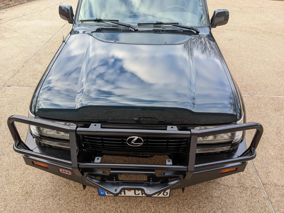 1997 Lexus LX 1st Gen - Image 5 of 31