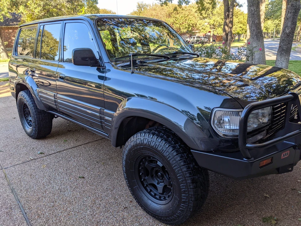 1997 Lexus LX 1st Gen - Image 11 of 31