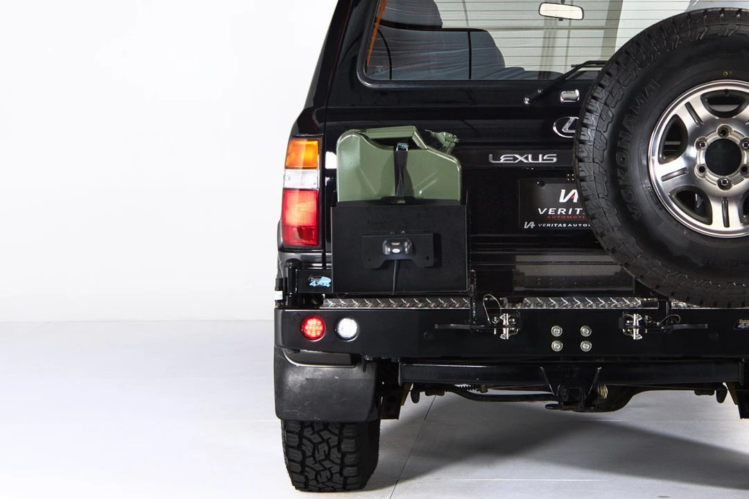 1997 Lexus LX 1st Gen - Image 23 of 31