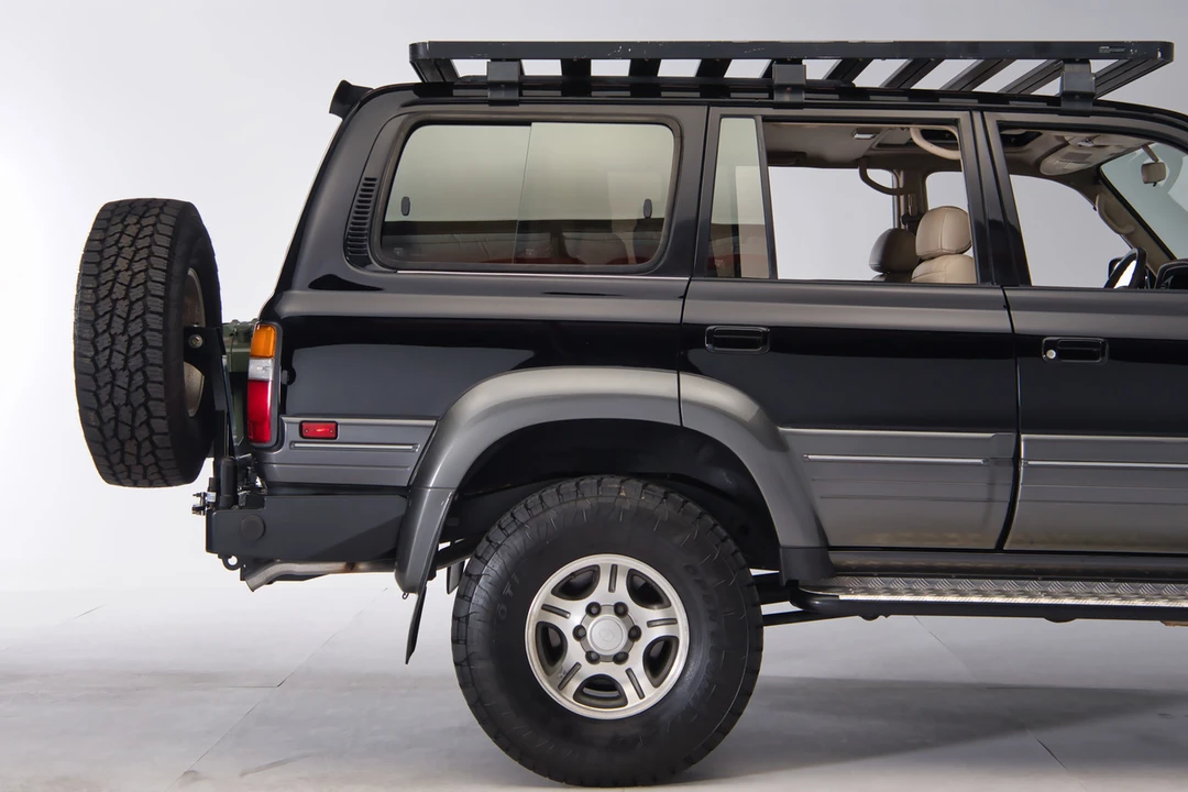 1997 Lexus LX 1st Gen - Image 15 of 31