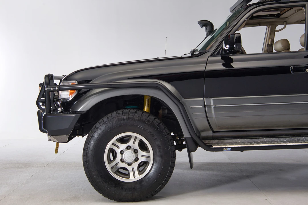 1997 Lexus LX 1st Gen - Image 13 of 31
